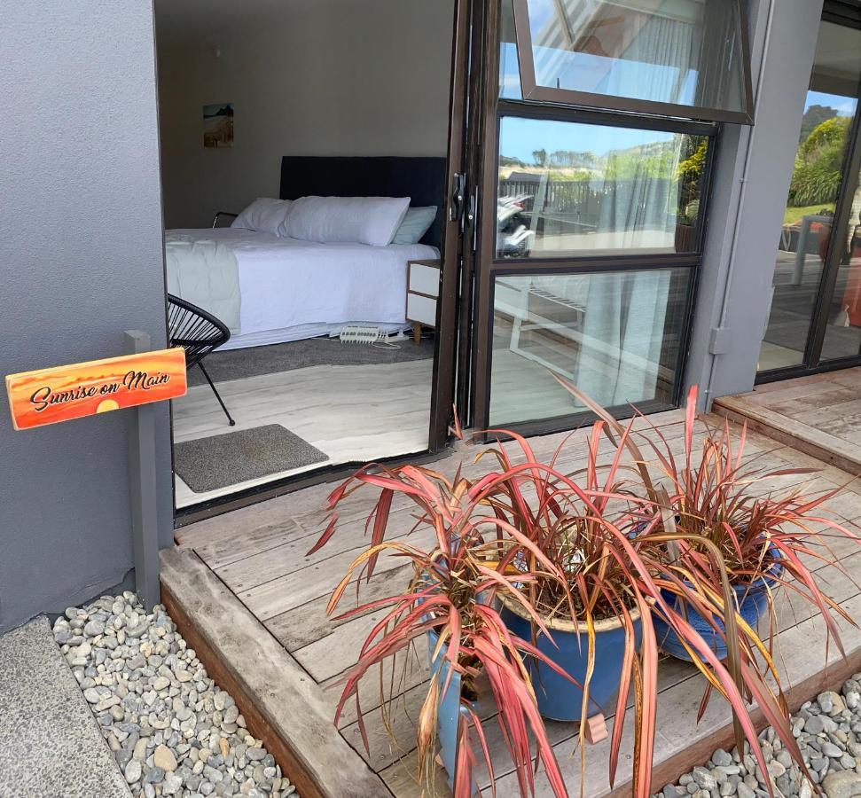 Sunrise On Main Bed & Breakfast Tairua Exterior foto